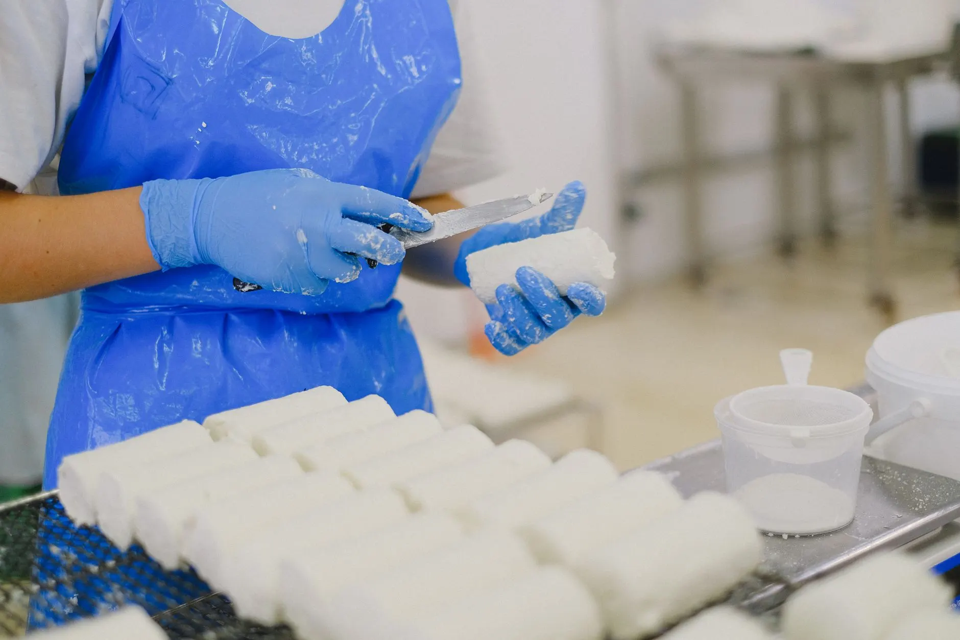 计量校准在实验室认证中的关键作用与实施要点